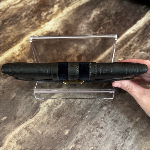 Rare Gucci Wallet - Picture 4 of 9